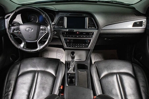 Седан Hyundai Sonata 2016 года, 1719000 рублей, Сургут