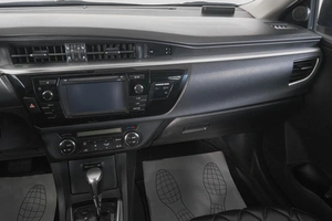 Седан Toyota Corolla 2013 года, 1449000 рублей, Кемерово