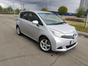 Хетчбэк Toyota Ractis 2012 года, 1150000 рублей, Красноярск