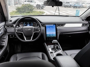 Лифтбек JAC J7 2023 года, 1378000 рублей, Краснодар