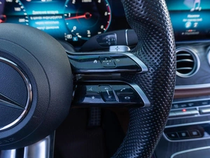 Седан Mercedes-benz E-класс 2021 года, 4499000 рублей, Саратов