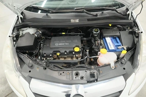 Хэтчбек Opel Corsa 2010 года, 715000 рублей, Курск