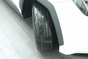 Внедорожник Toyota RAV4 2026 года, 4295000 рублей, Красноярск
