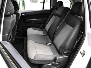 Минивэн Opel Zafira 2013 года, 834000 рублей, Кирилловка