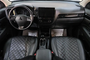 Внедорожник Mitsubishi Outlander 2014 года, 1799000 рублей, Омск