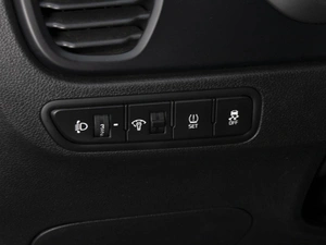Седан Kia Rio 2021 года, 1802000 рублей, Омск