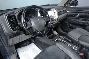 Внедорожник Mitsubishi Outlander 2016 года, 2049000 рублей, Челябинск