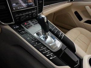 Лифтбек Porsche Panamera 4S 2009 года, 2049055 рублей, Москва