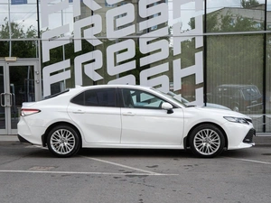 Седан Toyota Camry 2018 года, 2649000 рублей, Волгоград
