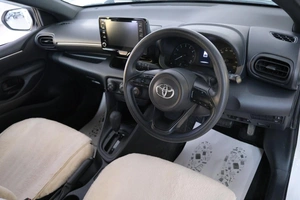 Хетчбэк Toyota Yaris 2020 года, 1199000 рублей, Омск