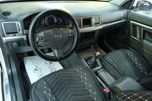 Седан Opel Vectra 2007 года, 499000 рублей, Омск