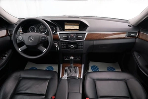 Седан Mercedes-benz E-класс 2009 года, 1400000 рублей, Мирное