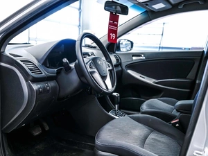 Седан Hyundai Solaris 2011 года, 840000 рублей, Красноярск
