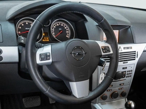 Хетчбэк Opel Astra GTC 2010 года, 578000 рублей, Ставрополь