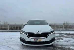 Лифтбек Skoda Rapid 2021 года, 1530000 рублей, Красноярск