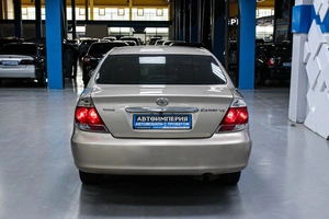 Седан Toyota Camry 2004 года, 858000 рублей, Солонцы