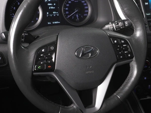 Внедорожник Hyundai Tucson 2015 года, 1820000 рублей, Красный Пахарь
