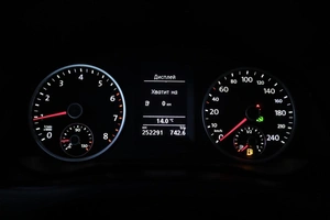 Внедорожник Volkswagen Tiguan 2010 года, 1045000 рублей, Брянск