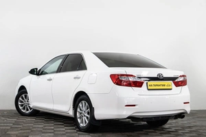 Седан Toyota Camry 2012 года, 1569000 рублей, Сургут
