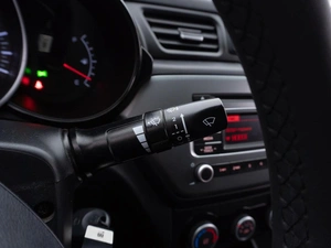 Седан Kia Rio 2016 года, 1099000 рублей, Саратов