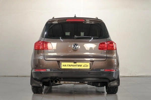 Внедорожник Volkswagen Tiguan 2014 года, 1799000 рублей, Челябинск