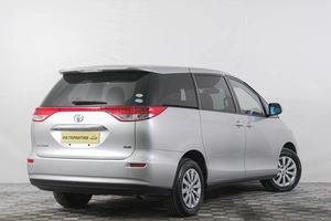 Минивэн Toyota Estima 2011 года, 659000 рублей, Кемерово