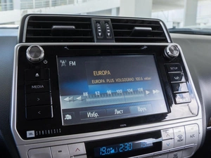 Внедорожник Toyota Land Cruiser Prado 2016 года, 4260000 рублей, Волгоград