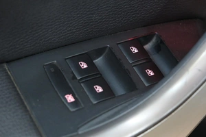 Хетчбэк Opel Astra 2011 года, 779000 рублей, Омск