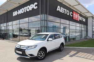 Внедорожник Mitsubishi Outlander 2016 года, 1800000 рублей, Мирное