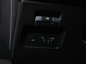 Внедорожник Land Rover Range Rover Evoque 2019 года, 4349000 рублей, Тюмень