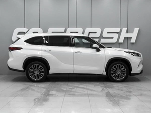 Внедорожник Toyota Highlander 2026 года, 5699000 рублей, Ростов-на-Дону