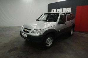 Внедорожник Chevrolet Niva 2014 года, 600000 рублей, Курск
