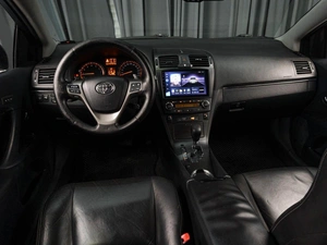 Седан Toyota Avensis 2009 года, 1159000 рублей, Тюмень