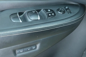 Внедорожник Nissan Murano 2018 года, 3049000 рублей, Омск