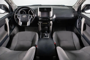 Внедорожник Toyota Land Cruiser Prado 2011 года, 2809000 рублей, Сургут