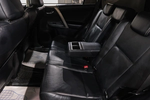 Внедорожник Toyota RAV4 2013 года, 2099000 рублей, Новокузнецк