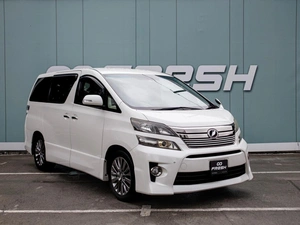 Минивэн Toyota Vellfire 2013 года, 2399000 рублей, Большой Сочи