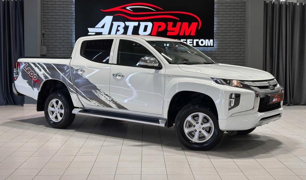 Пикап Mitsubishi L200 2021 года, 3197000 рублей, Красноярск