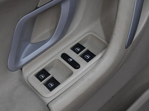 Хетчбэк Skoda Fabia 2009 года, 560000 рублей, Омск