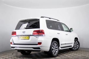 Внедорожник Toyota Land Cruiser 2017 года, 7300000 рублей, Пермь