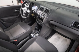 Седан Volkswagen Polo 2011 года, 749000 рублей, Томск