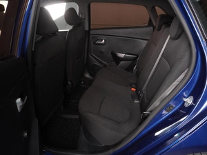 Хетчбэк Kia Rio 2016 года, 830000 рублей, Красный Пахарь