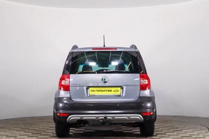 Внедорожник Skoda Yeti 2011 года, 899000 рублей, Пермь