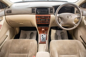 Седан Toyota Corolla 2001 года, 589000 рублей, Барнаул