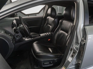 Седан Toyota Avensis 2009 года, 1019000 рублей, Тюмень
