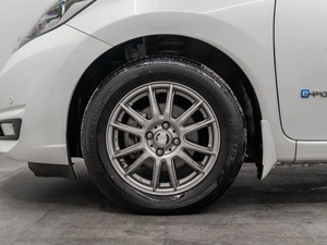 Хетчбэк Nissan Note 2017 года, 1275000 рублей, Красноярск