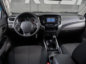 Пикап Mitsubishi L200 2016 года, 1844000 рублей, Тюмень