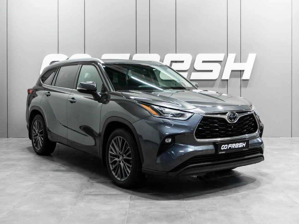 Внедорожник Toyota Highlander 2021 года, 6499000 рублей, Тюмень