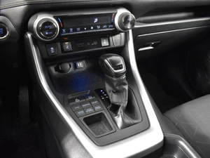 Внедорожник Toyota RAV4 2019 года, 2929900 рублей, Казань