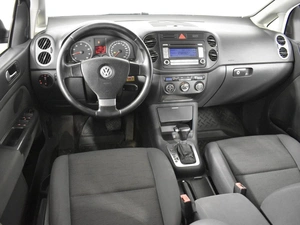 Хетчбэк Volkswagen Golf Plus 2007 года, 529900 рублей, Казань